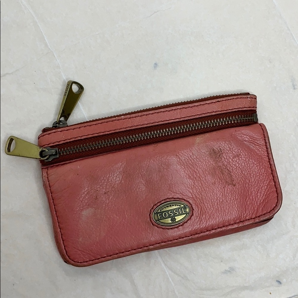 Fossil Explorer Wallet / clutch in red